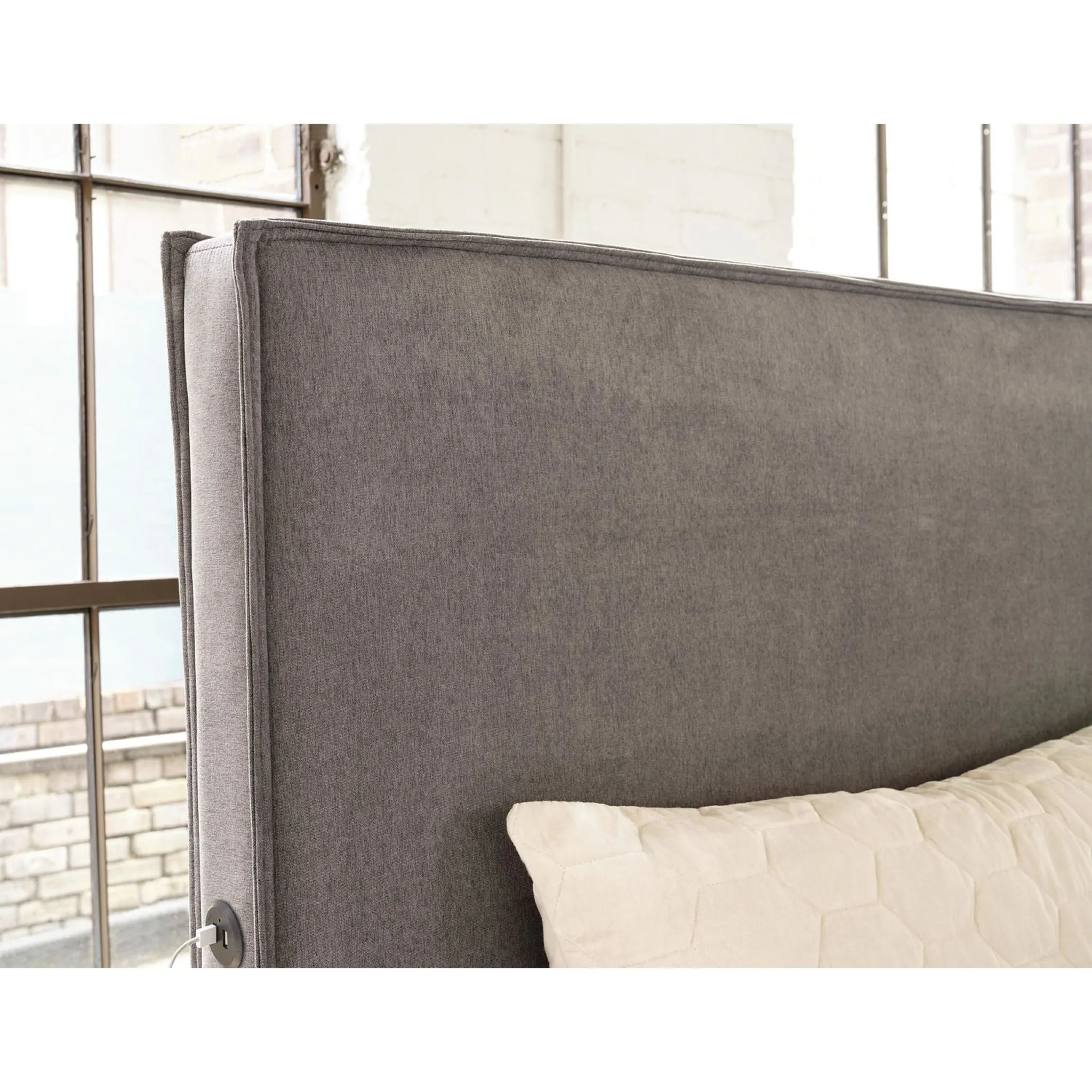 Krystanza Upholstered Bed - Weathered Gray