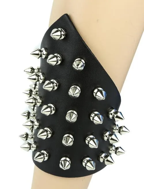 Triangle Shaped Gauntlet w/ Silver Tree Spikes
