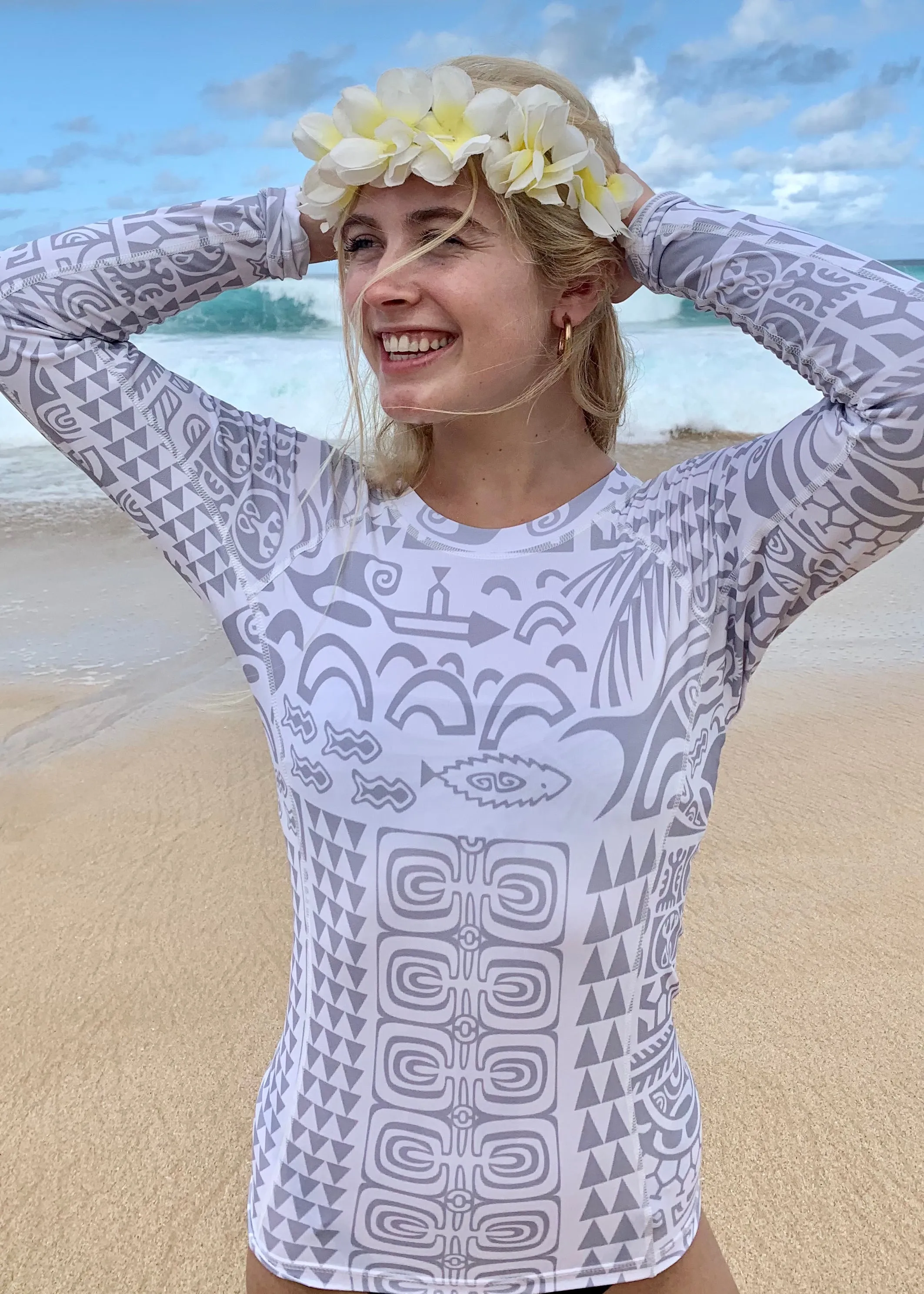 Women's Long Sleeve Rash Guard ~ Matamua Print ~ White/Grey